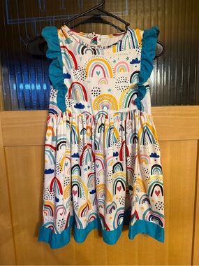 ruffles by tutu and lulu Rainbows Size 8